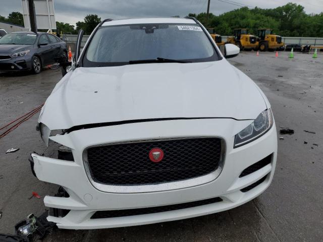SADCJ2BV8HA078552 Jaguar F-pace Premium