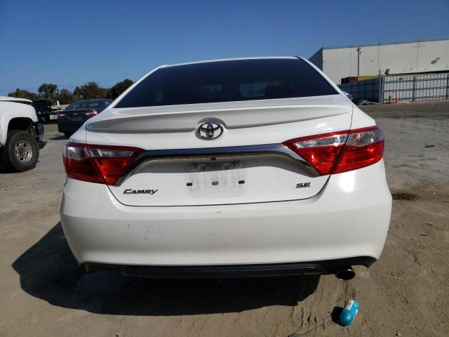 4T1BF1FK9HU418028 Toyota CAMRY LE