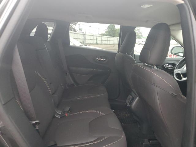 1C4PJMCB0GW145501 Jeep Cherokee Latitude