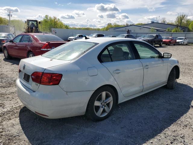 3VW3L7AJ9EM414450 Volkswagen JETTA TDI