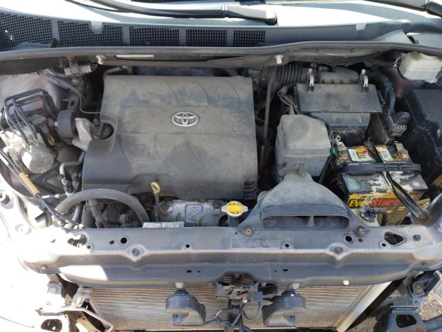 5TDYK3DC3ES408595 Toyota SIENNA XLE
