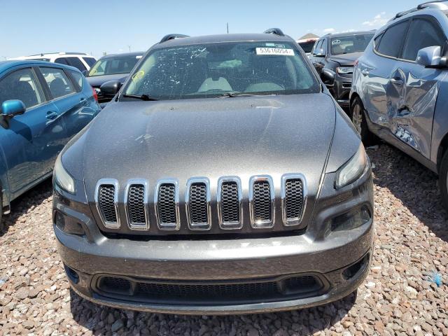 1C4PJLCB8JD588394 Jeep Cherokee Latitude