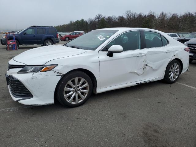 Auction sale of the 2019 Toyota Camry L, vin: 4T1B11HK4KU692580, lot number: 52844684
