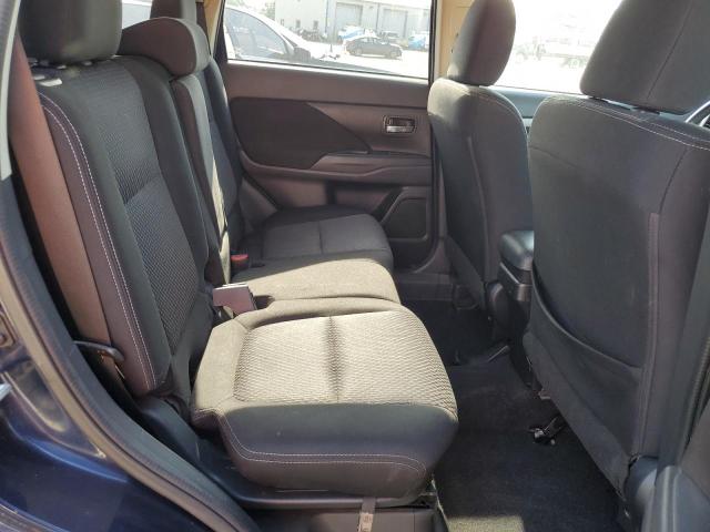 JA4AD3A33JJ000857 Mitsubishi Outlander Se