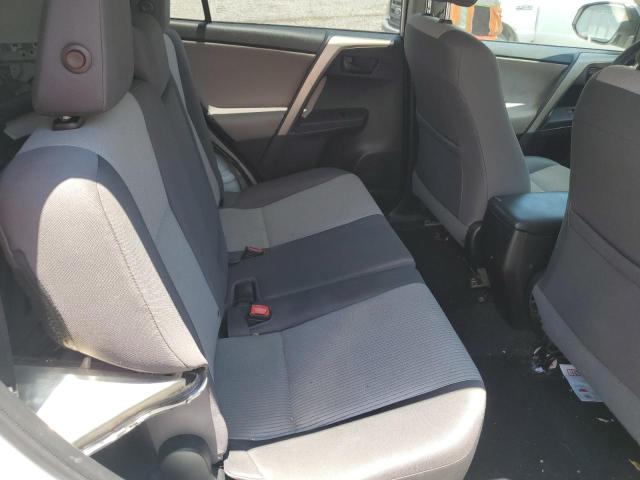 2T3ZFREVXEW099752 Toyota RAV4 LE