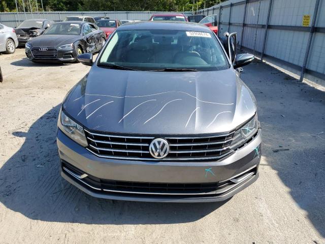 1VWBS7A31GC011163 Volkswagen PASSAT SE