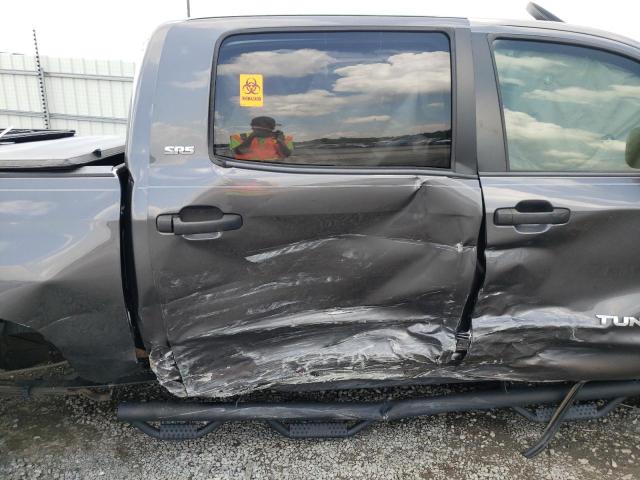 5TFDY5F18JX735857 Toyota Tundra Crewmax Sr5