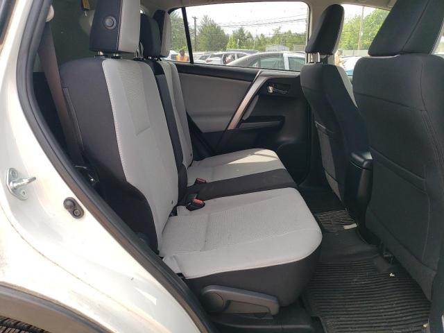 JTMRFREV7GJ101054 Toyota Rav4 Xle
