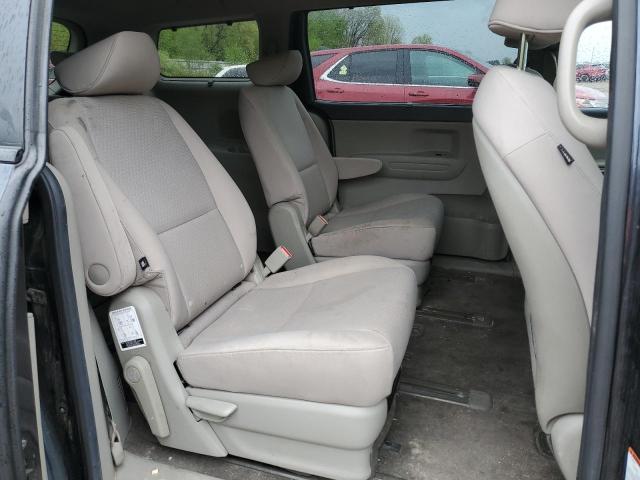 KNDMB5C13G6191191 KIA SEDONA LX