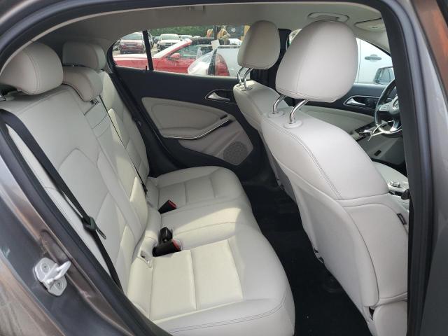 WDCTG4EB0HJ303774 Mercedes-Benz GLA 250