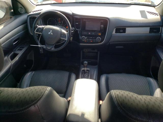 JA4AD3A32FZ001796 Mitsubishi Outlander Se