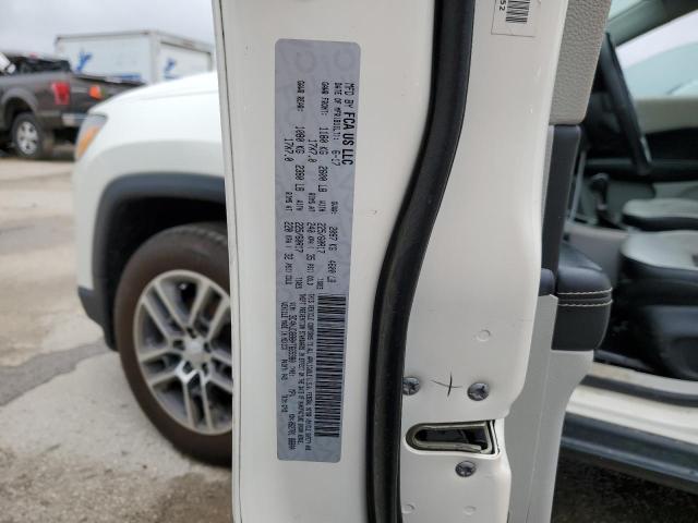 3C4NJDBB8HT665980 Jeep Compass Latitude