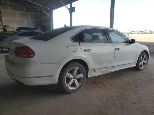 1VWBT7A32FC102700 Volkswagen PASSAT SE