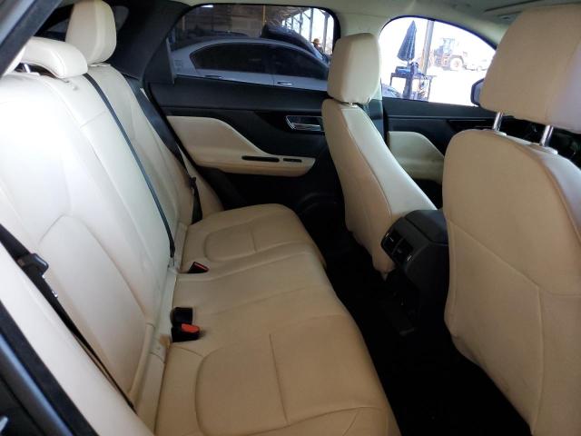 SADCJ2BN8HA091981 Jaguar F-pace Premium