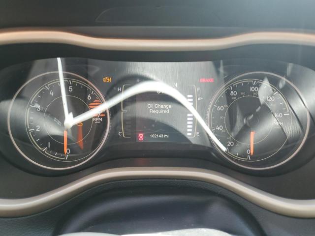 1C4PJLCB9JD588873 Jeep Cherokee Latitude