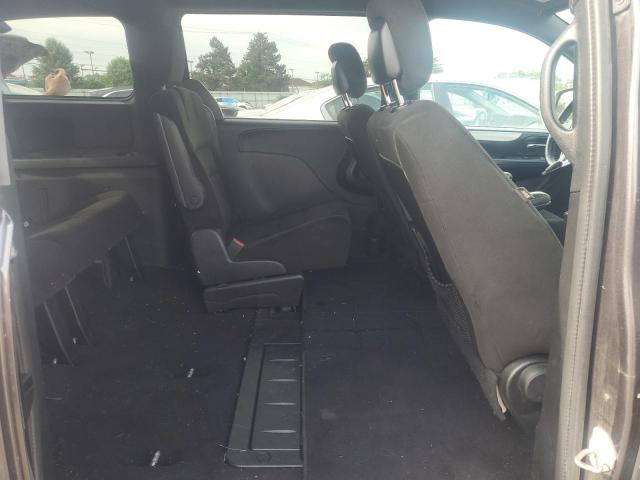 2C4RDGBG8FR683613 Dodge Grand Caravan Se