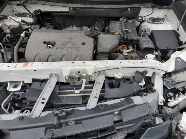 JA4AD3A38LZ030490 Mitsubishi Outlander Se
