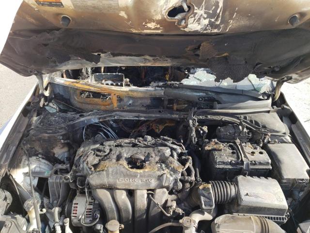 5NPD84LF1HH020824 Hyundai ELANTRA SE