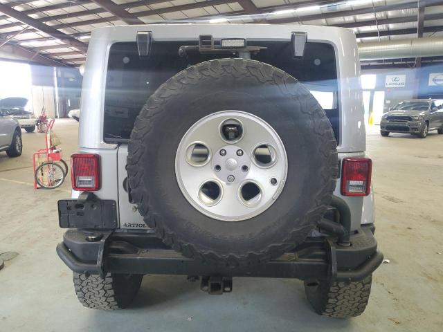 1C4BJWEGXEL253699 Jeep Wrangler Unlimited Sahara