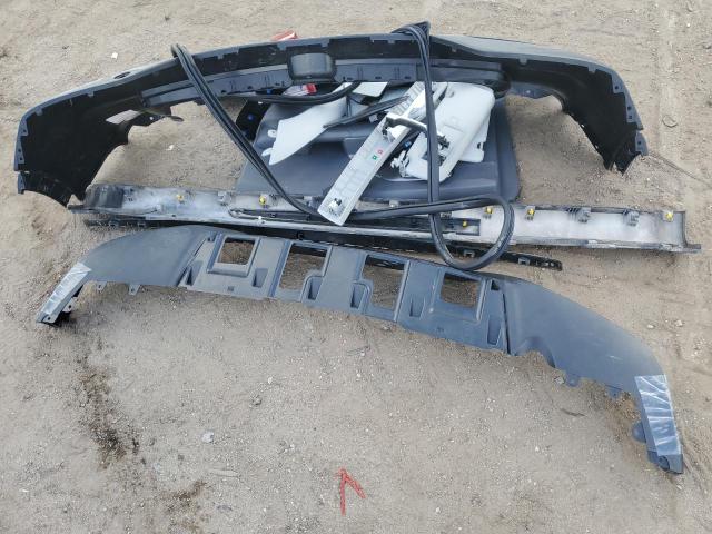 KNDCB3LC2J5203832 KIA NIRO FE