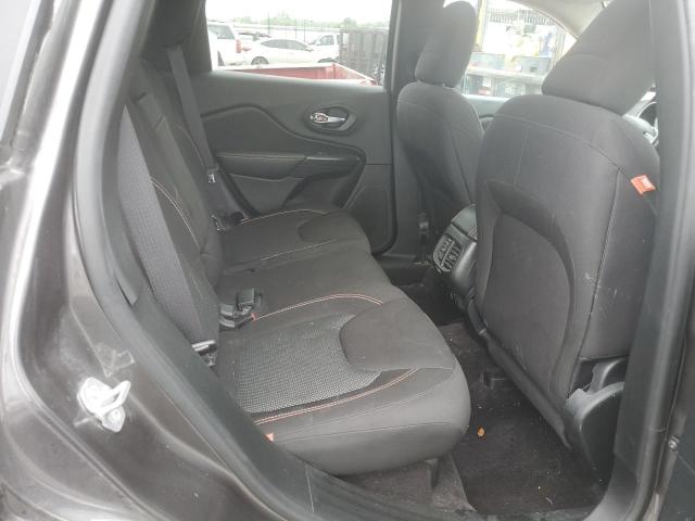 1C4PJMCB9HW512414 Jeep Cherokee Latitude