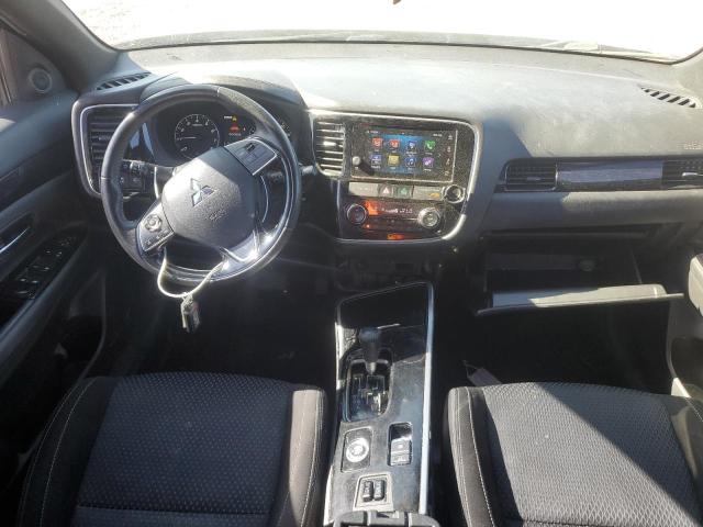 JA4AZ3A33JZ044070 Mitsubishi Outlander Se