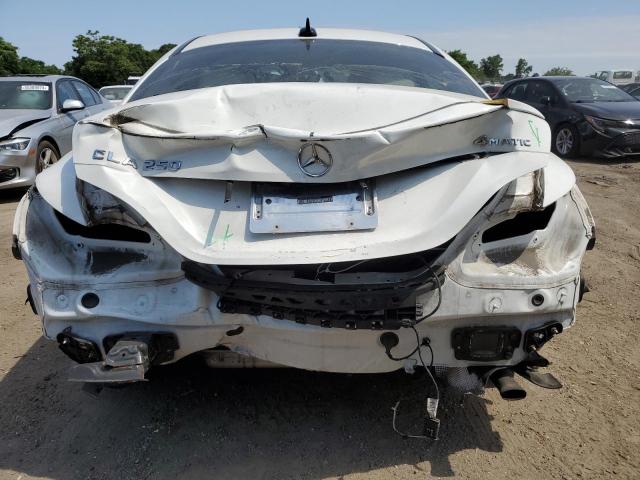 WDDSJ4GB7KN725336 Mercedes-Benz CLA 250 4MATIC
