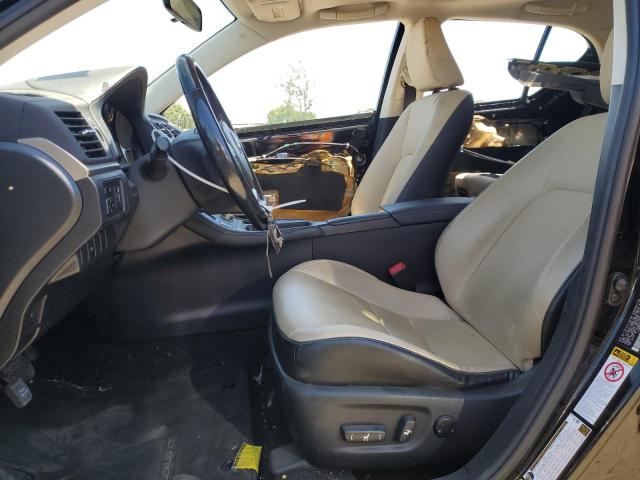 JTHKD5BH0F2235328 Lexus CT 200