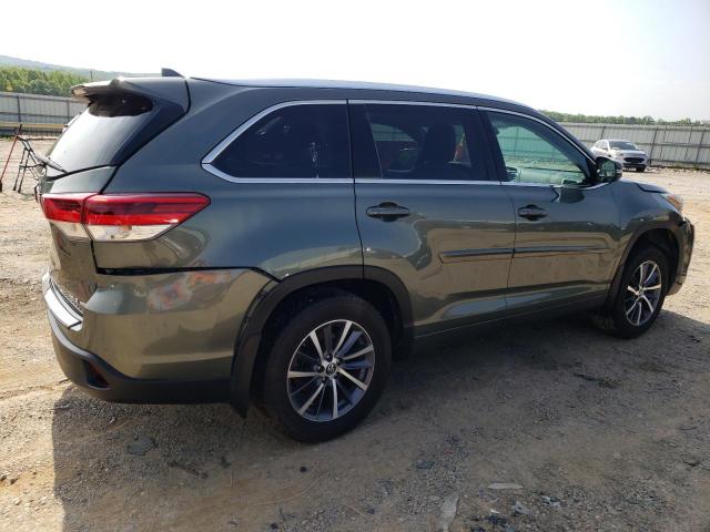 5TDJZRFH3JS862638 Toyota Highlander Se