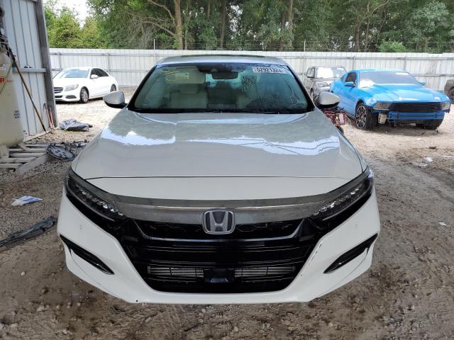 1HGCV2F9XJA045394 Honda Accord Touring