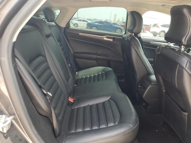 3FA6P0MU0KR121574 Ford FUSION SEL