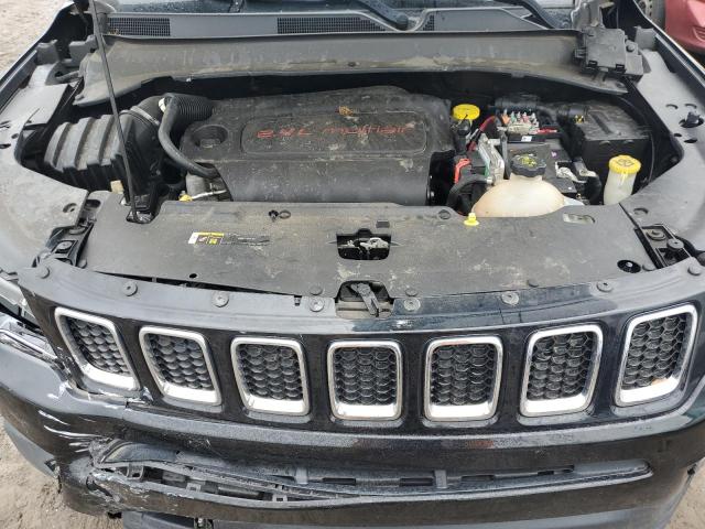 3C4NJDBB2JT175590 Jeep Compass Latitude