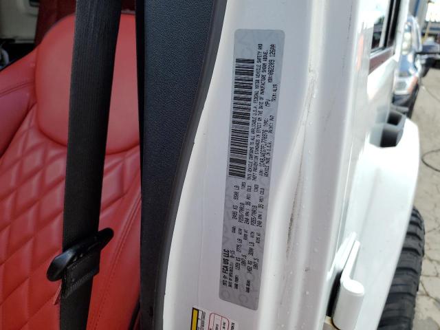 1C4BJWEG7FL770976 Jeep Wrangler Unlimited Sahara