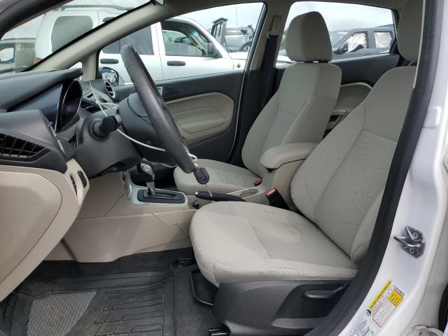 3FADP4BJ0FM158263 Ford FIESTA SE