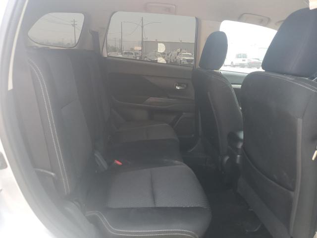 JA4AD2A30HZ064358 Mitsubishi Outlander Es