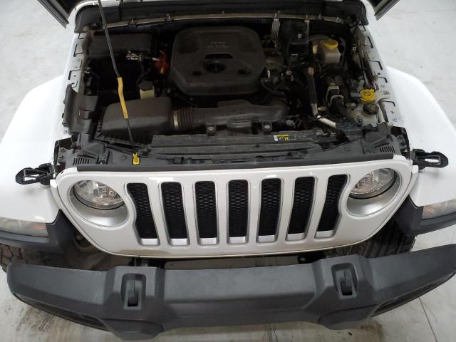 1C4HJXEN8LW113726 Jeep Wrangler Unlimited Sahara