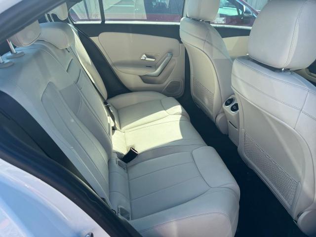 WDD3G4EB8LW036388 Mercedes-Benz A 220