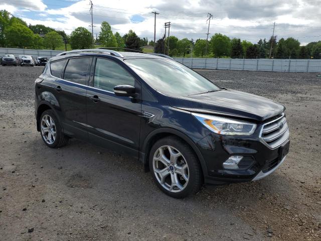 1FMCU9J97HUC96198 Ford Escape Titanium