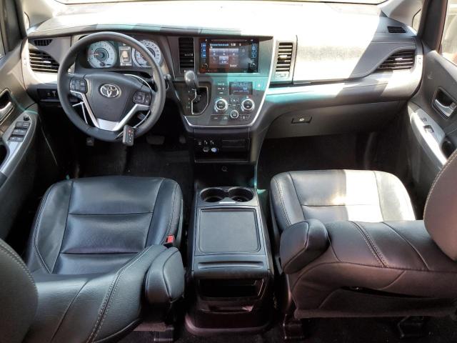 5TDXZ3DC3HS788064 Toyota SIENNA SE