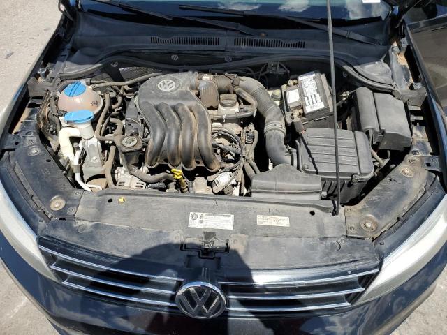 3VW2K7AJ8FM255565 Volkswagen JETTA BASE