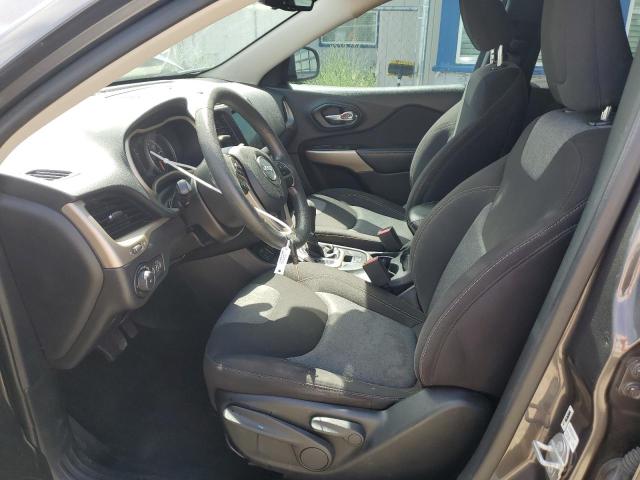 1C4PJLCB9JD588873 Jeep Cherokee Latitude