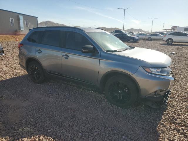 JA4AZ3A33JZ044070 Mitsubishi Outlander Se
