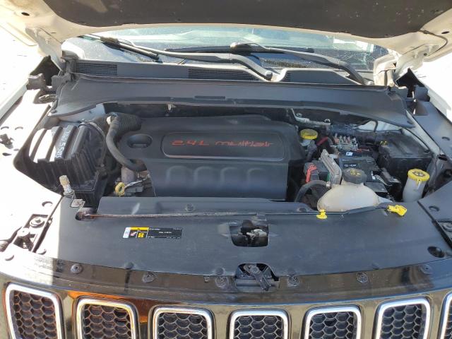 3C4NJDBB8JT168238 Jeep Compass Latitude