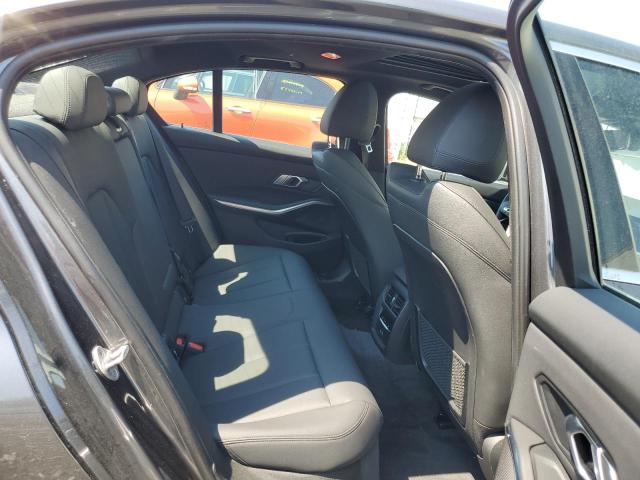 WBA5R7C00MFK50404 BMW 330XI