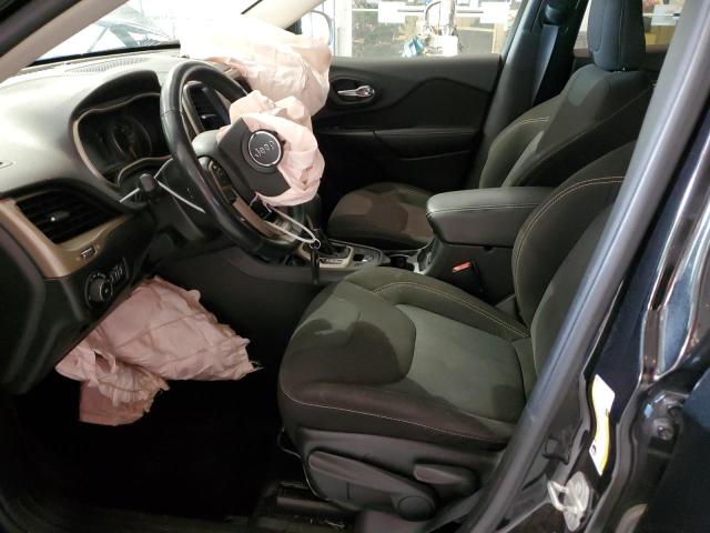 1C4PJLCB2GW113790 Jeep Cherokee Latitude