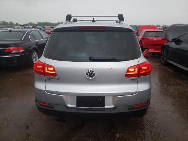 WVGRV7AX3HK007260 Volkswagen Tiguan Wolfsburg