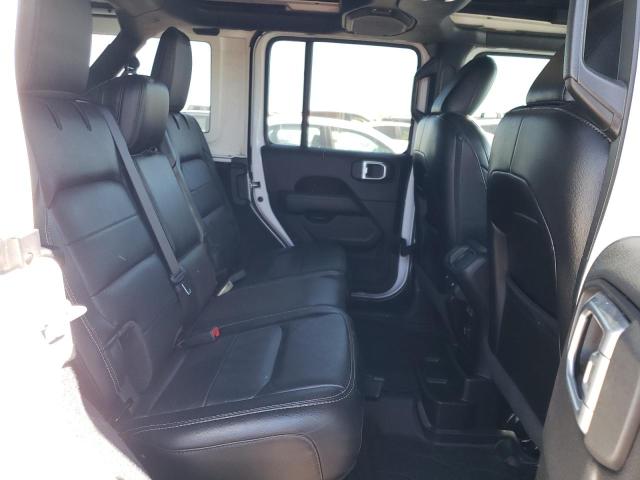 1C4HJXEN3LW232364 Jeep Wrangler Unlimited Sahara