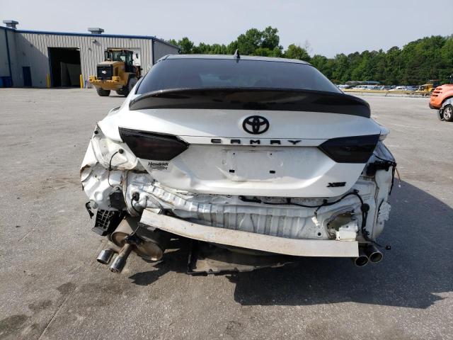 4T1BZ1HK2KU028948 Toyota CAMRY XSE