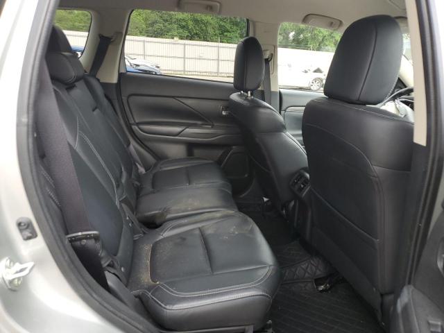 JA4AD3A38LZ018226 Mitsubishi Outlander Se