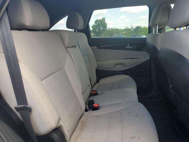 5XYPGDA52GG177357 KIA SORENTO LX